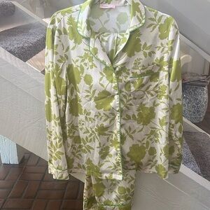 Silky pajama set.    Medium